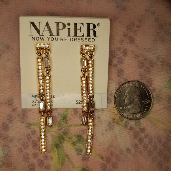 NWT Vintage 90s Napier Gold Tone & Rhinestone Dangly Sparkly Drop Earrings - Picture 6 of 9